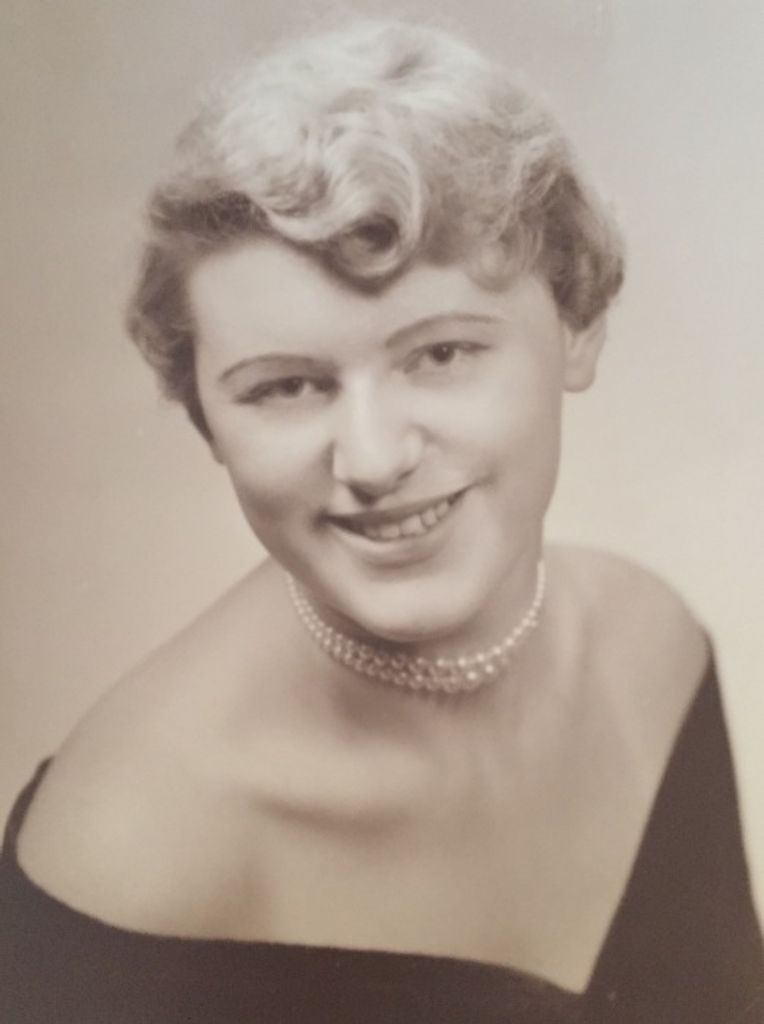 Maryann Arlene Urbanowski (nee Sieczko)