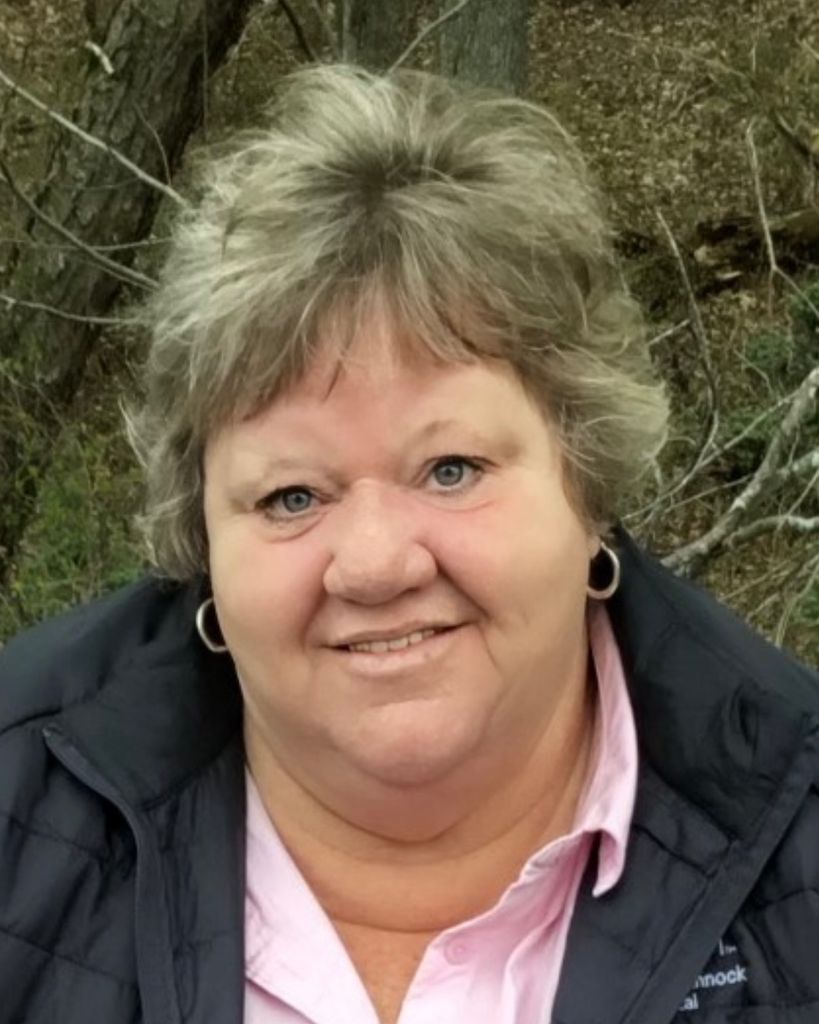 Teresa Lynn English Profile Photo