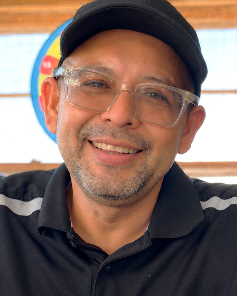 Israel Omar Rebollar