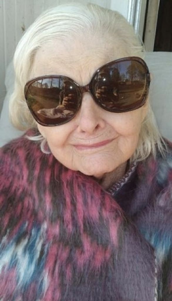 Elizabeth R Emfinger Profile Photo