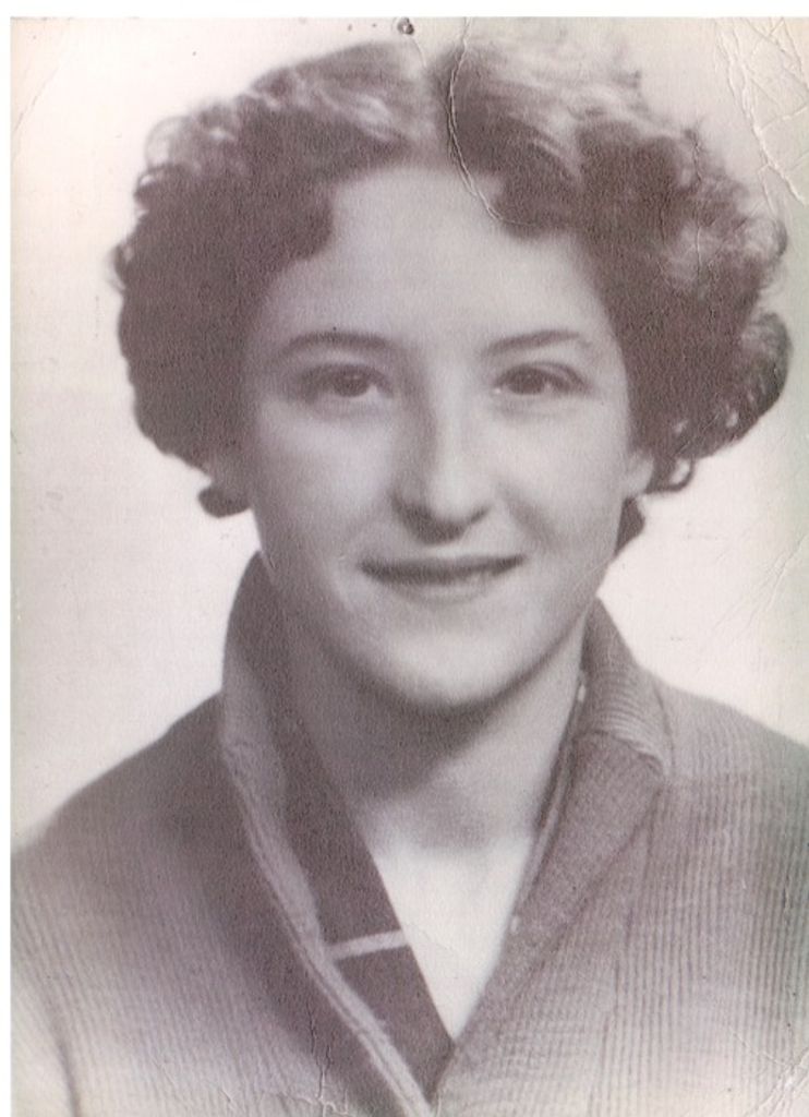 Jacqueline Courcaud Oppy Profile Photo