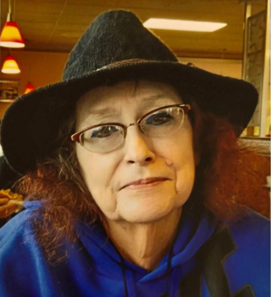 Lynda Smith Profile Photo