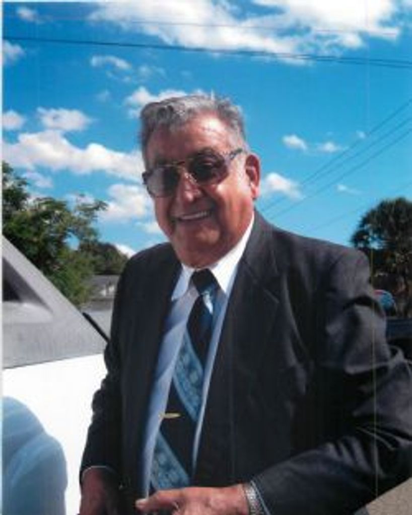 Jose Molina Profile Photo