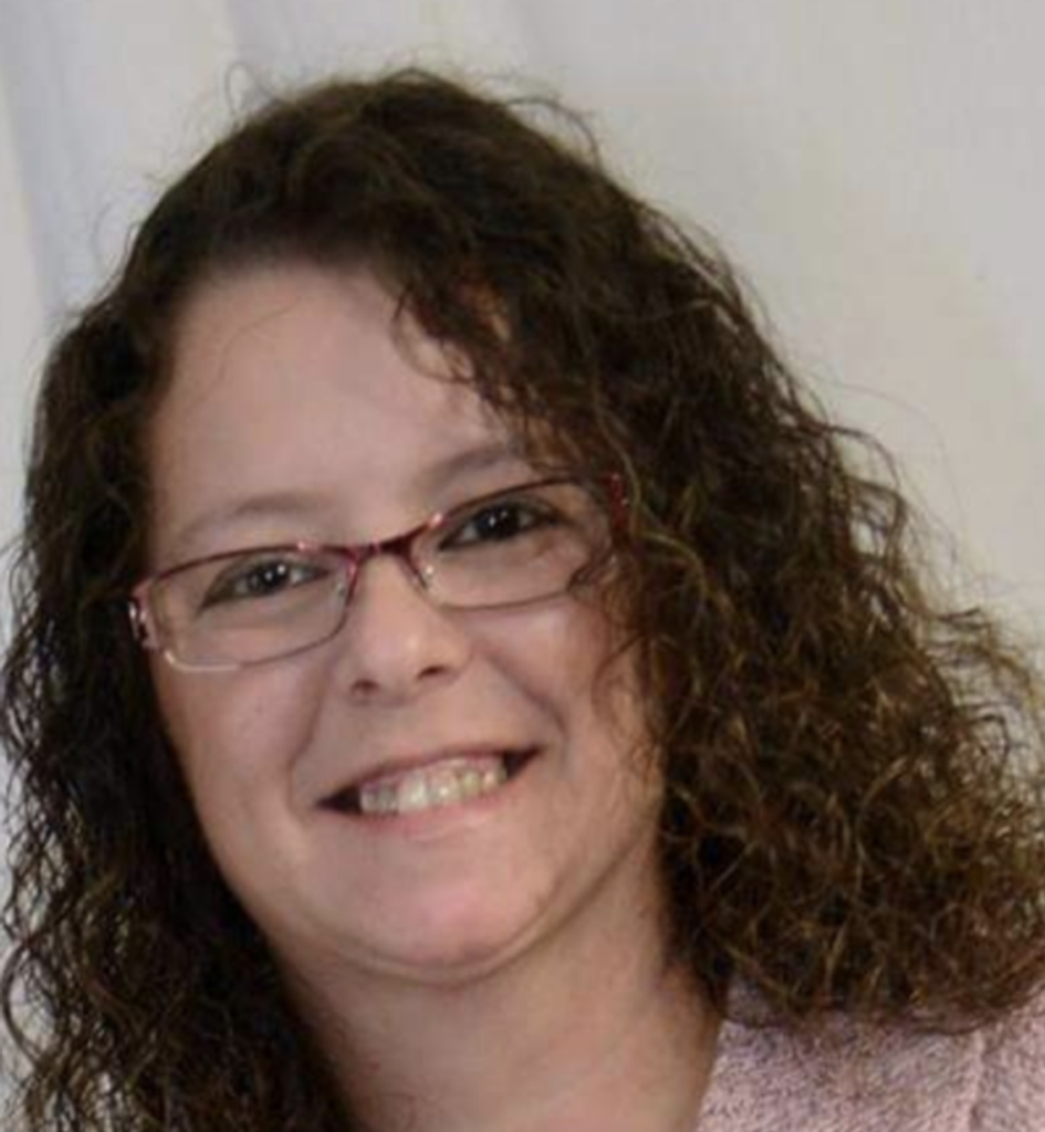 Robin Lynn Cables