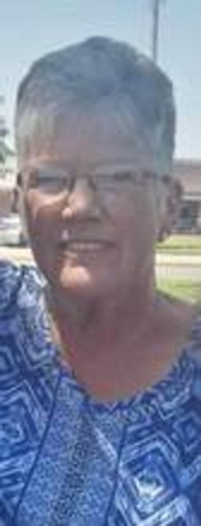 Linda L. "Cindy" Michau