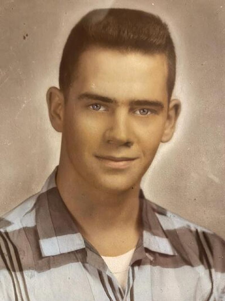 Robert L. "Bee" Stewart Profile Photo