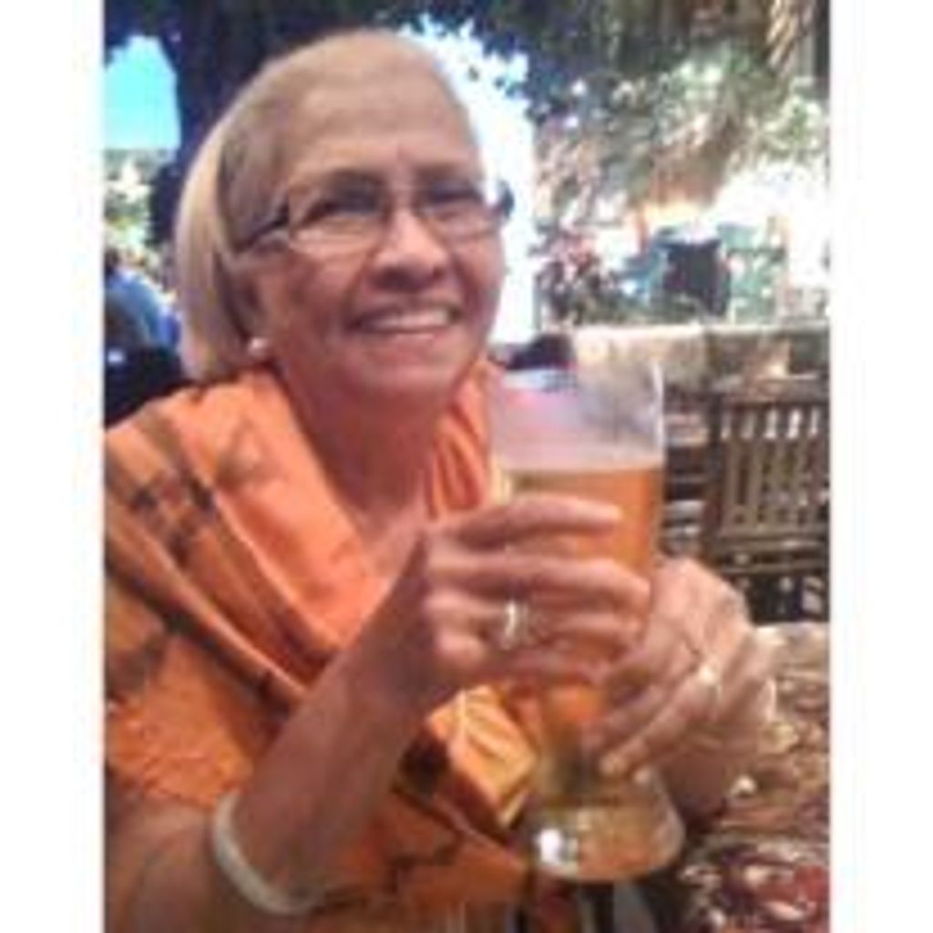 Josefina Pining Oyzon