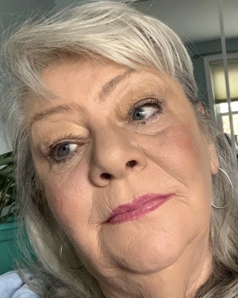 Evelyn Cantale Profile Photo