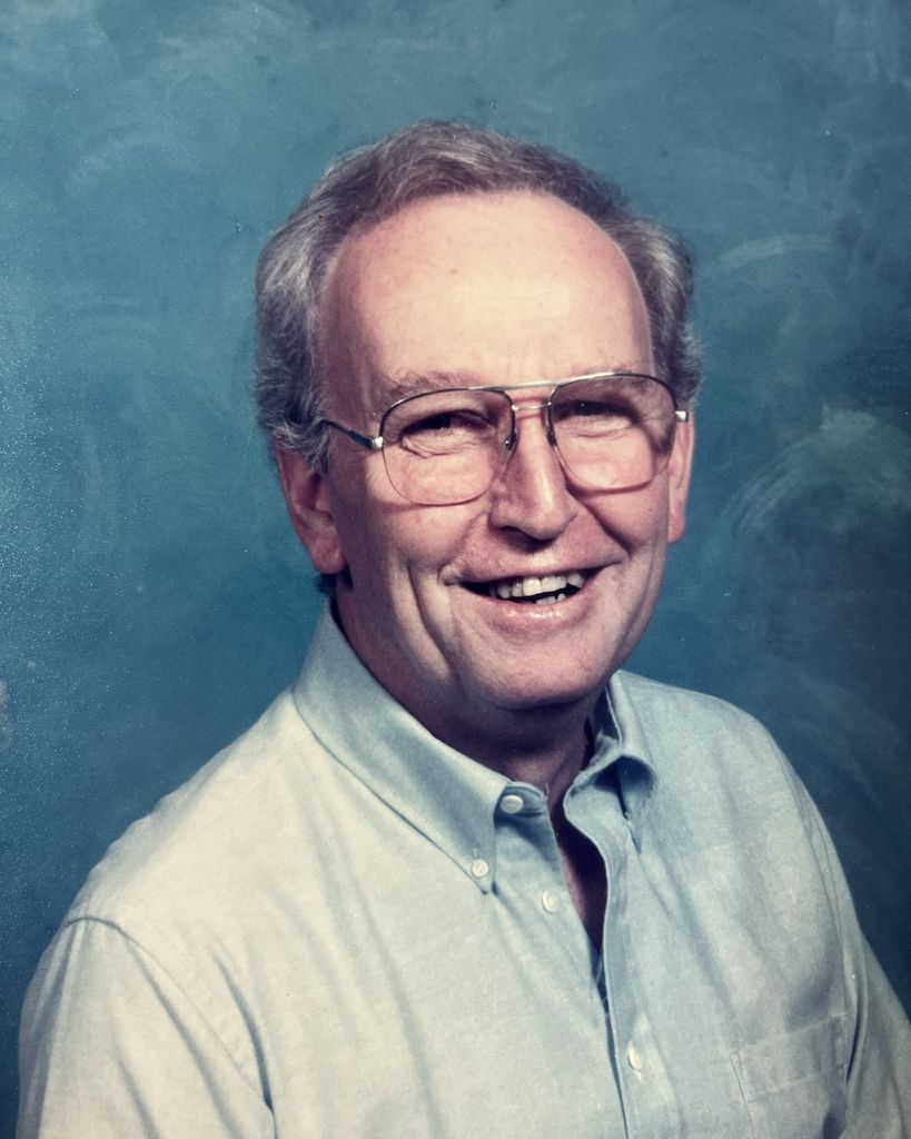 Martin Ray Hall