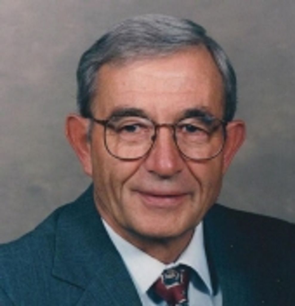 Robert  L. VUILLEMOT
