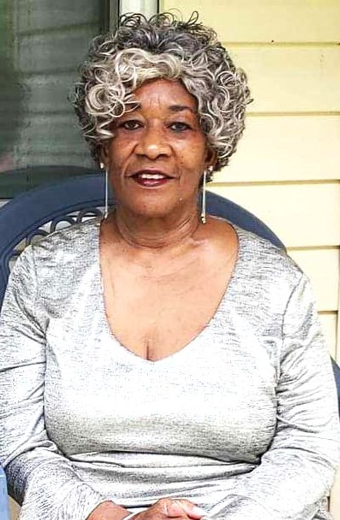 Gloria Evette Ford Profile Photo