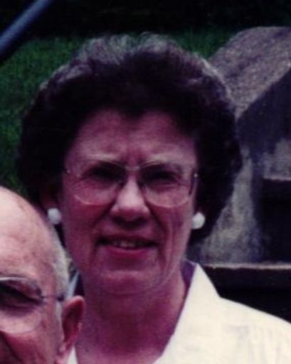 Lois Gronlund's obituary image