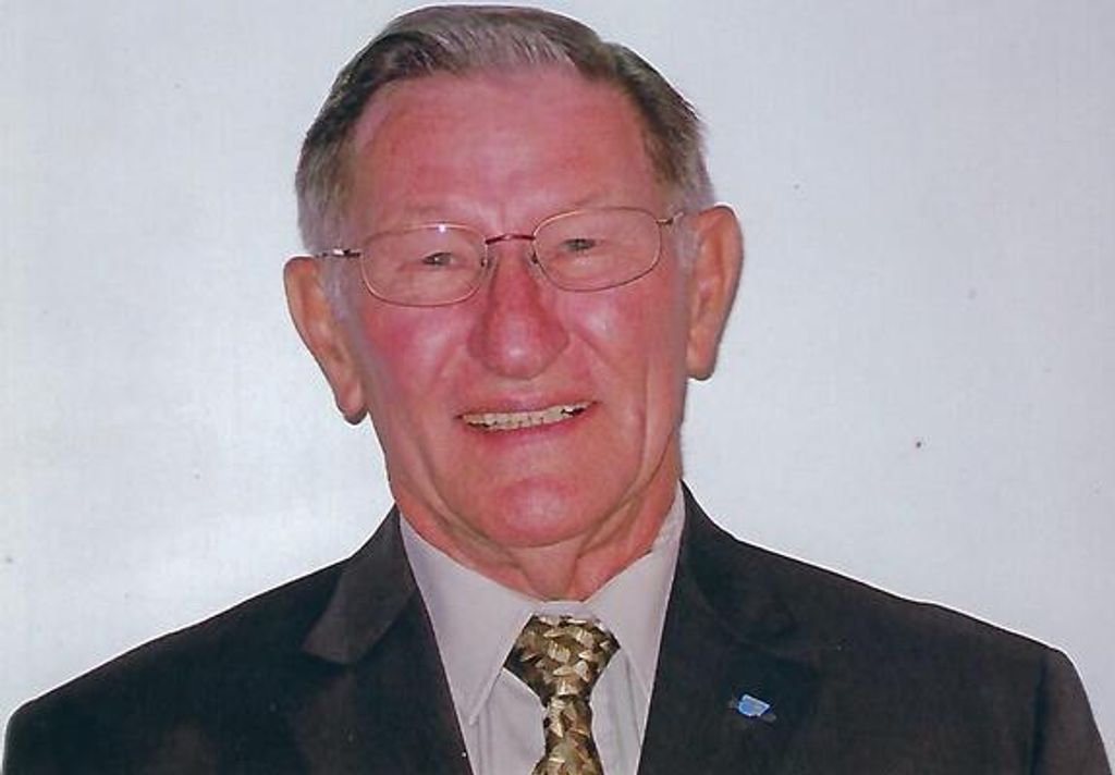 Robert Gordon Curtis Profile Photo
