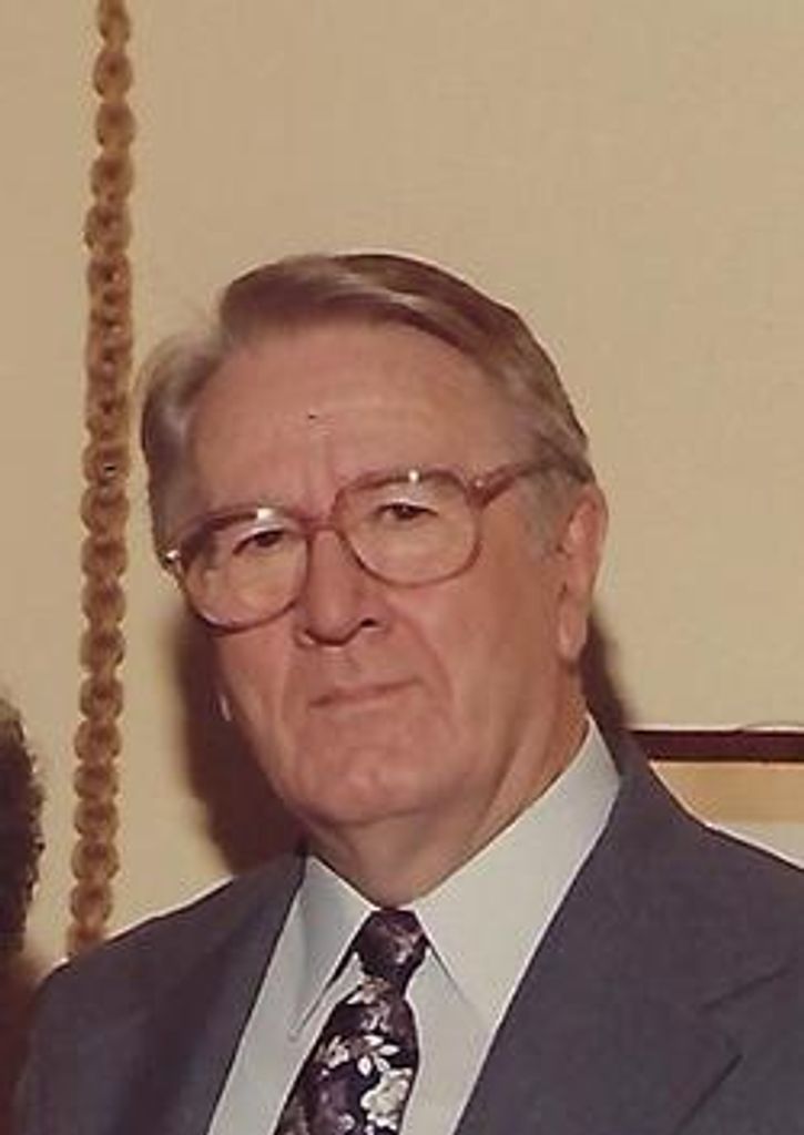 Clay M Maxwell Profile Photo