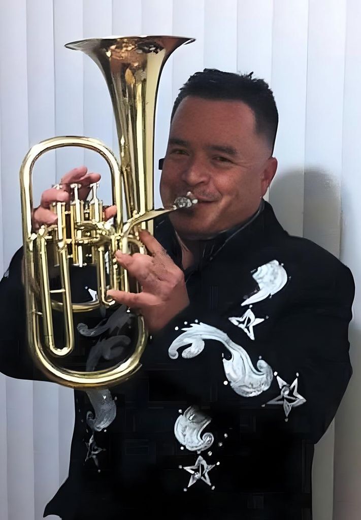 Hipólito "Polo" Hernández Profile Photo