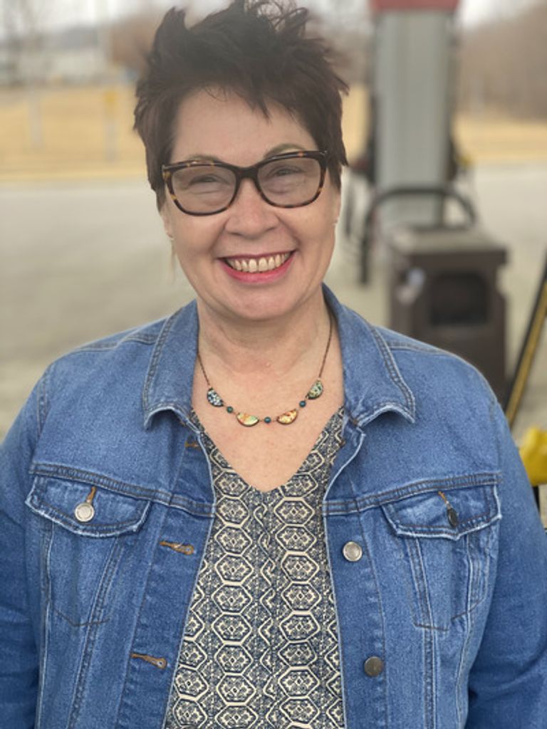 Connie Lynn Holt Profile Photo