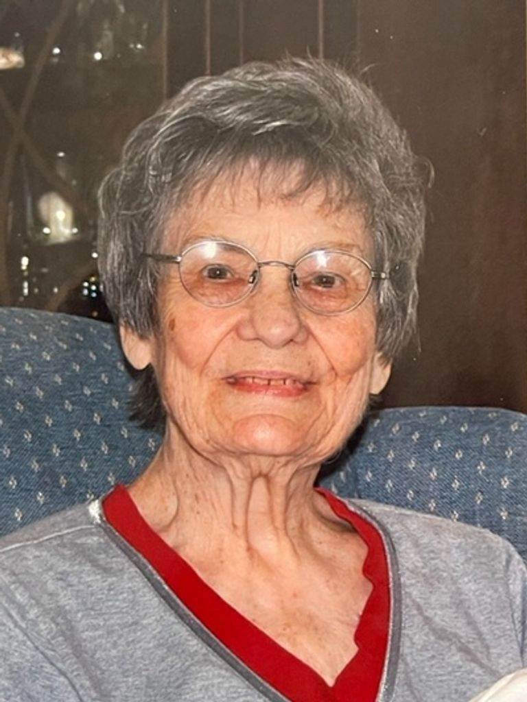 Ophelia Nipper Lovelace Profile Photo