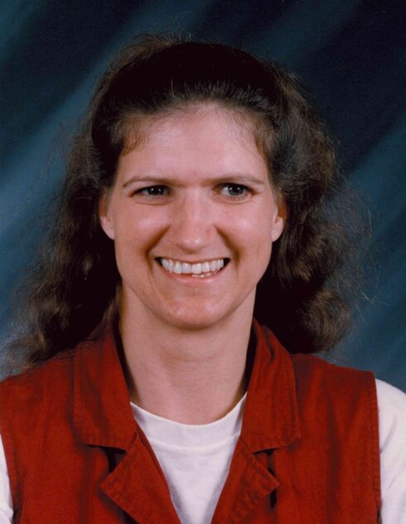 Julie (Jorn)  Everett