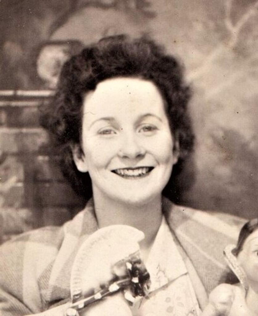 Brittie G Collins Profile Photo