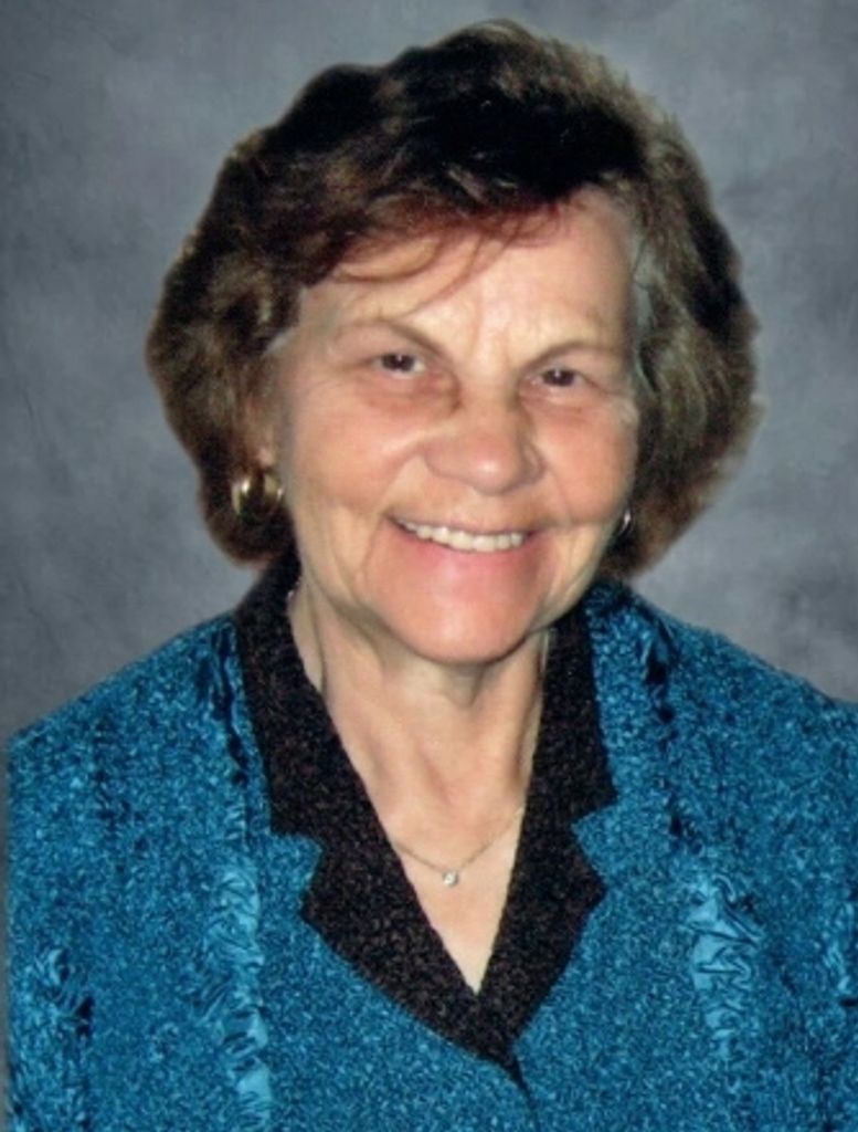 Anna Elizabeth Miele Profile Photo