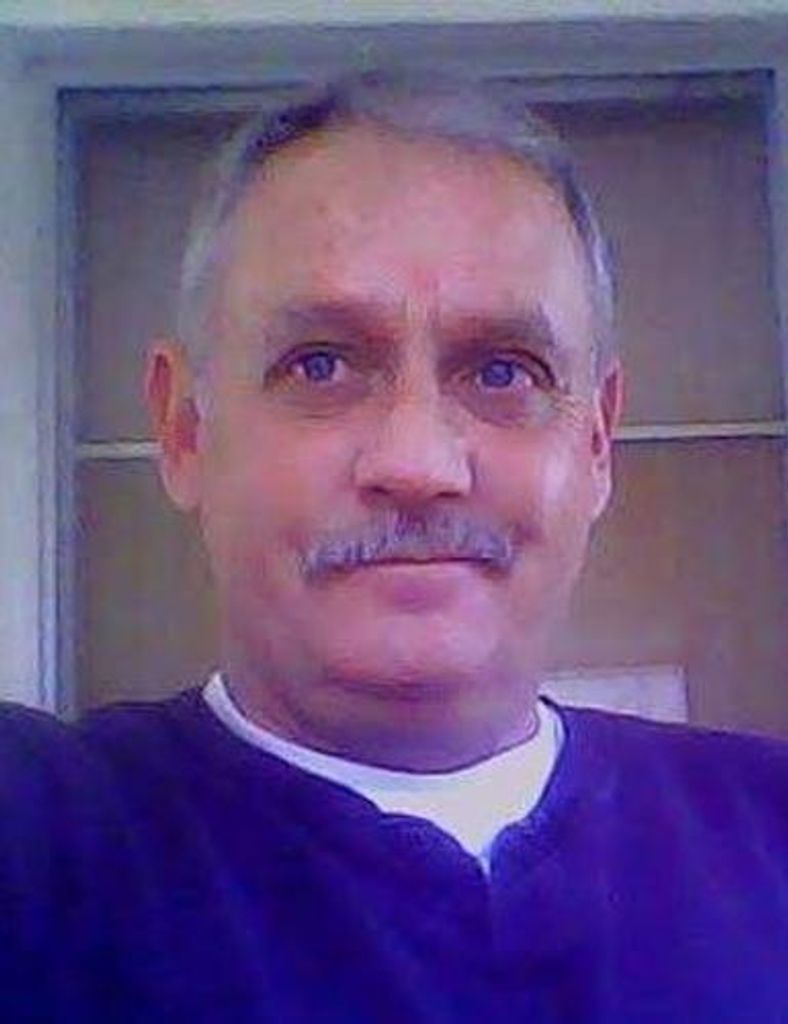 Charles L. "Sandy" Price, Jr. Profile Photo