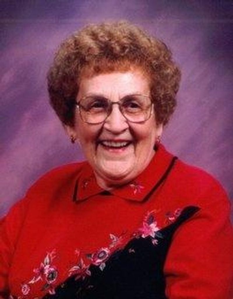 Lottie Louvar