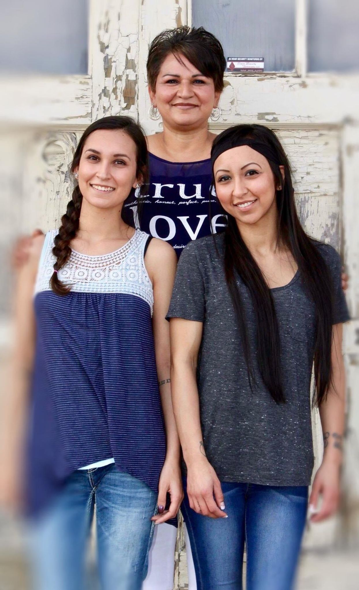 E aiii estão prontos para gerar 2025 ? Serão 12 dias de busca e sacrifício  para consagrar todas as áreas de nossa vida para jesus . Profetizo que  viverá experiências sobrenaturais e, image size:1245x2048