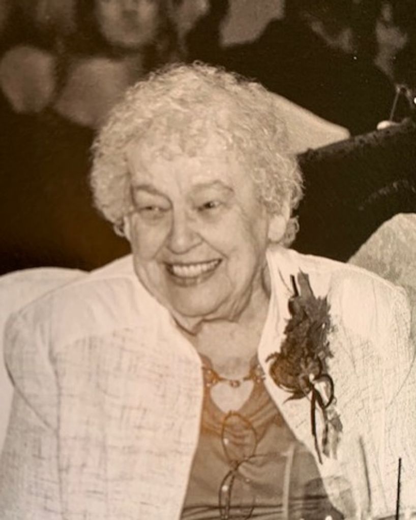 Maisie Loraine Moon Profile Photo