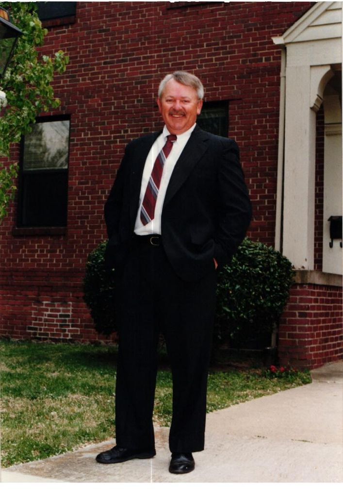 Bernard Steve Scholl Profile Photo