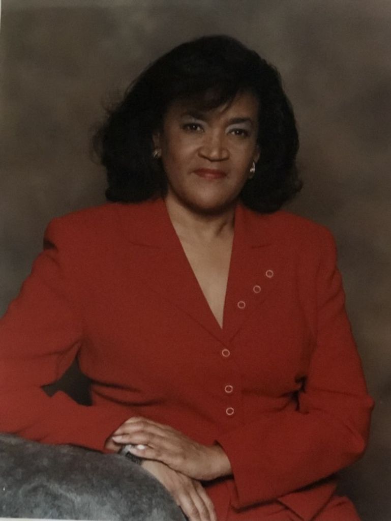 Sandra Olive Lang Profile Photo