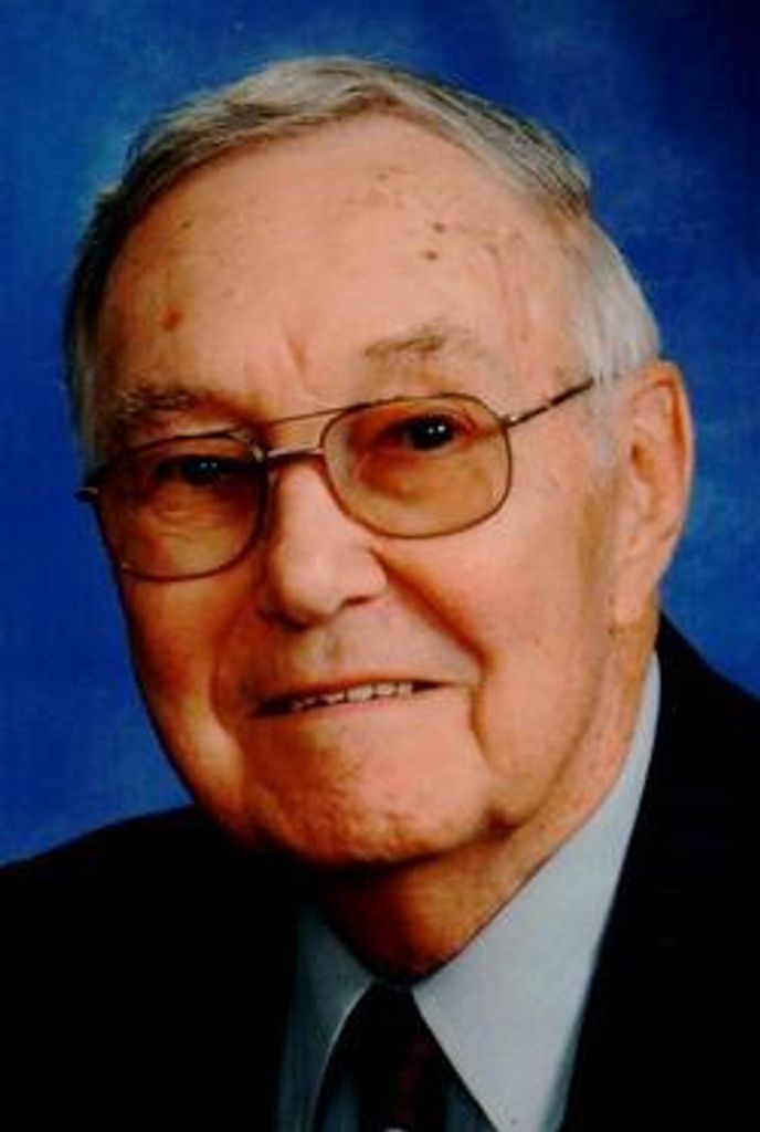 Eugene E. Siemsen Profile Photo