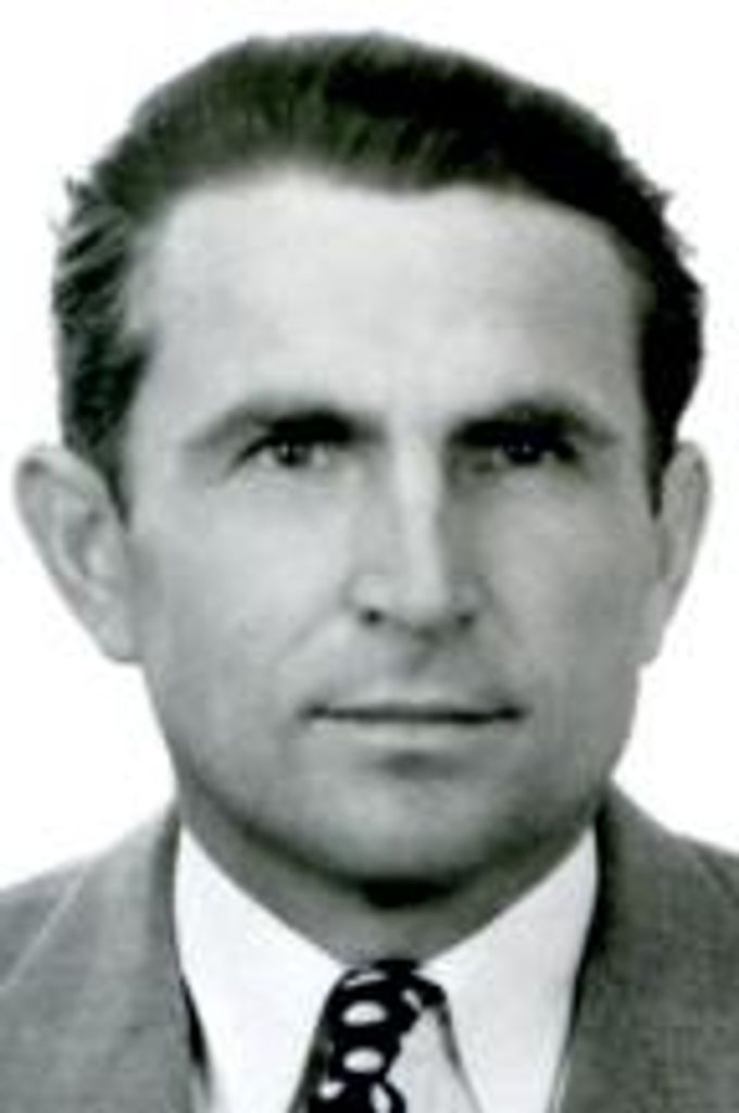 Andrã¡S "Andy" Toth