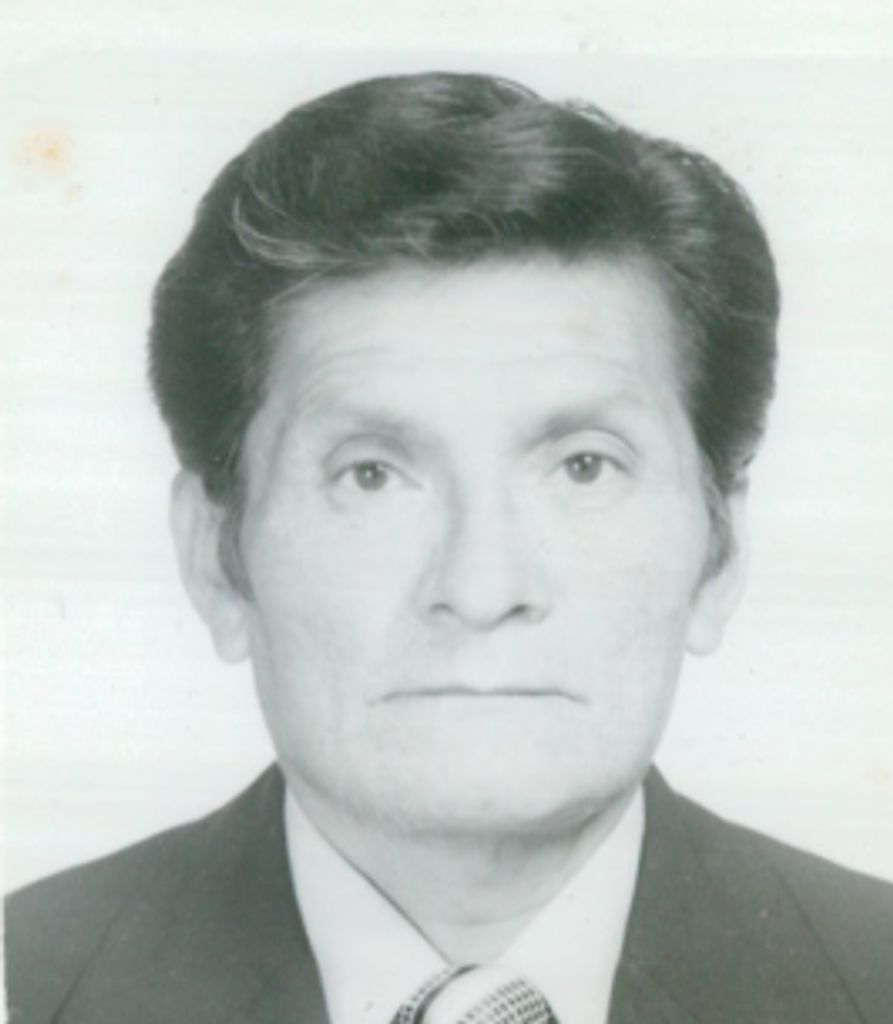 Manuel  Salazar