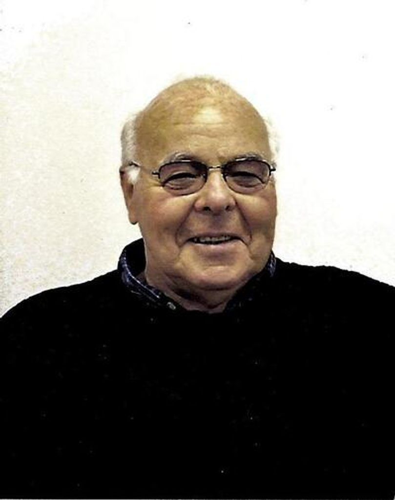 Earl Richard "Dick" Axelson Profile Photo