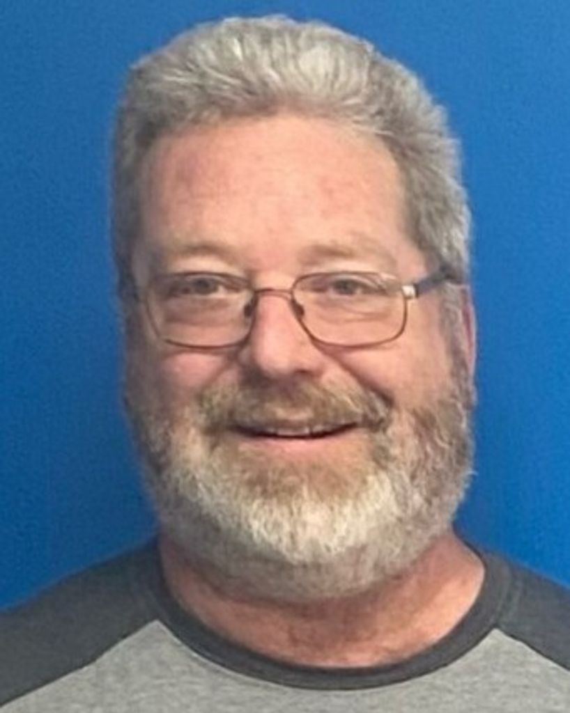 Daniel Russell Profile Photo