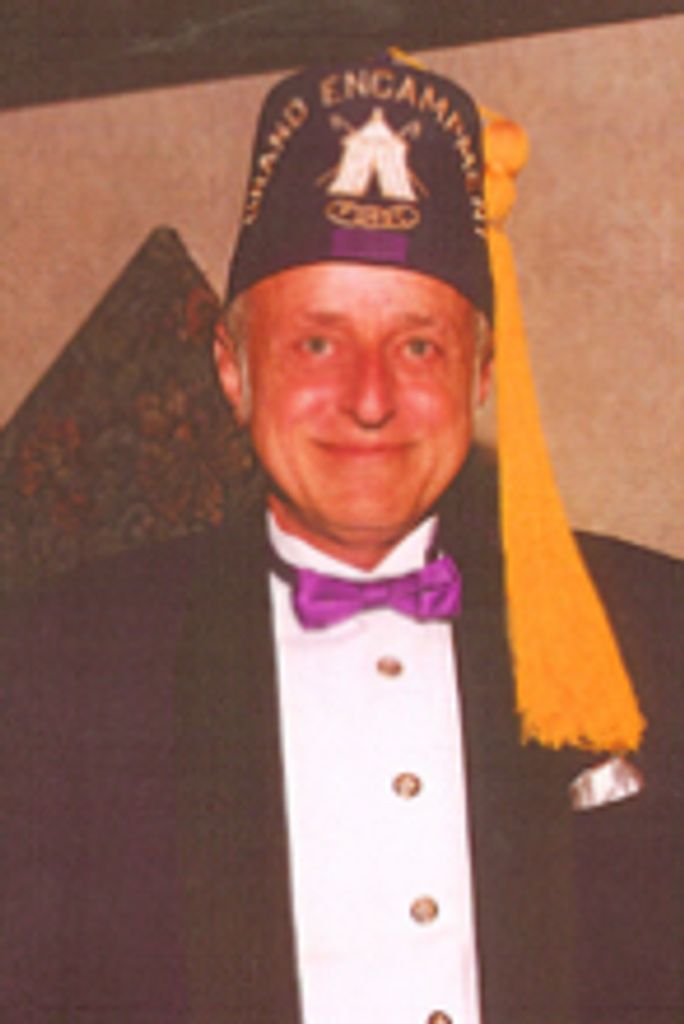 Wayne  L. Hillman
