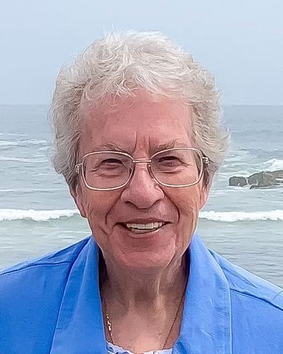 Pauline Belliveau's obituary image