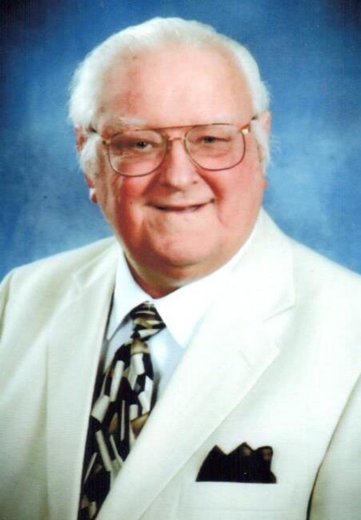 Arvid E. Halla