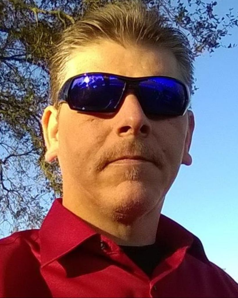 Elliot Paul Pace Profile Photo