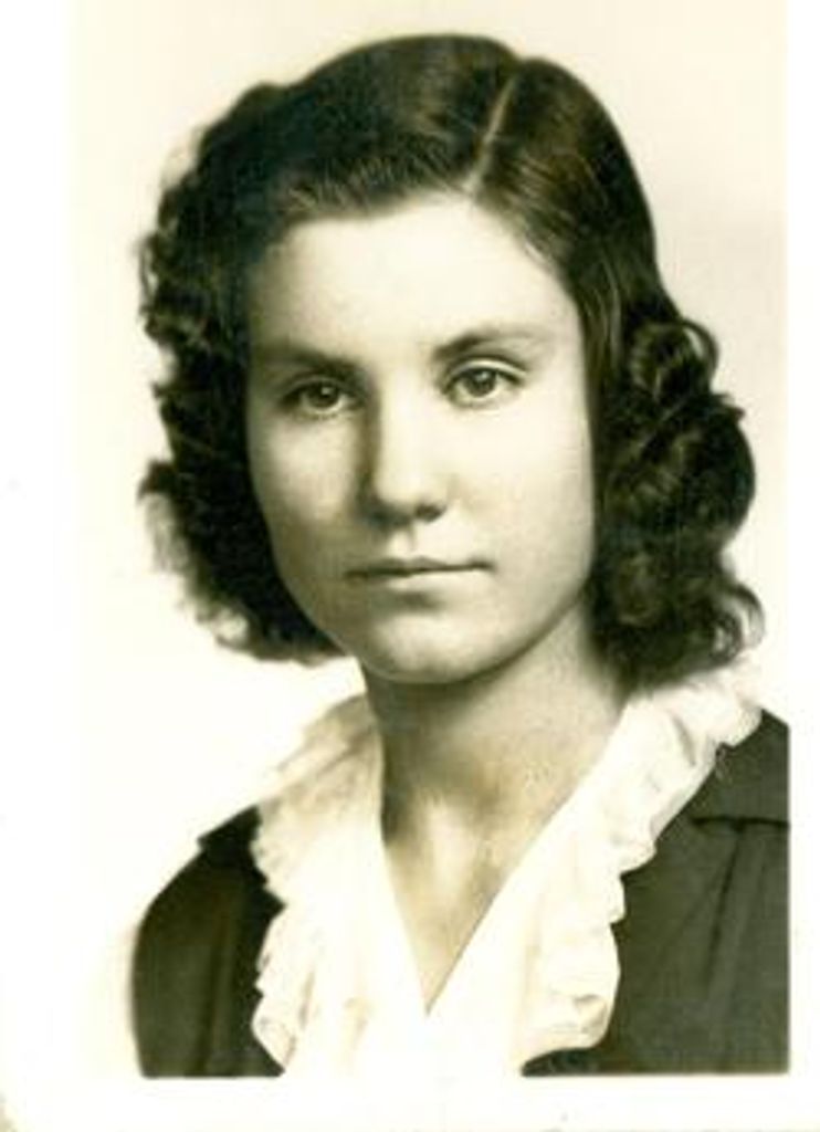 Mary M Winz