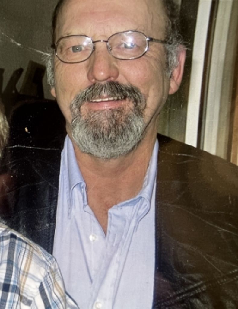 Michael "Mouse" Reynolds Profile Photo