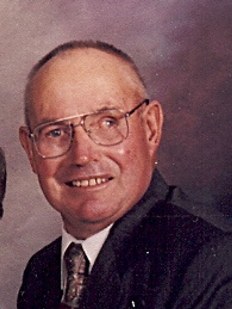 Melvin Romaine Lumbrezer