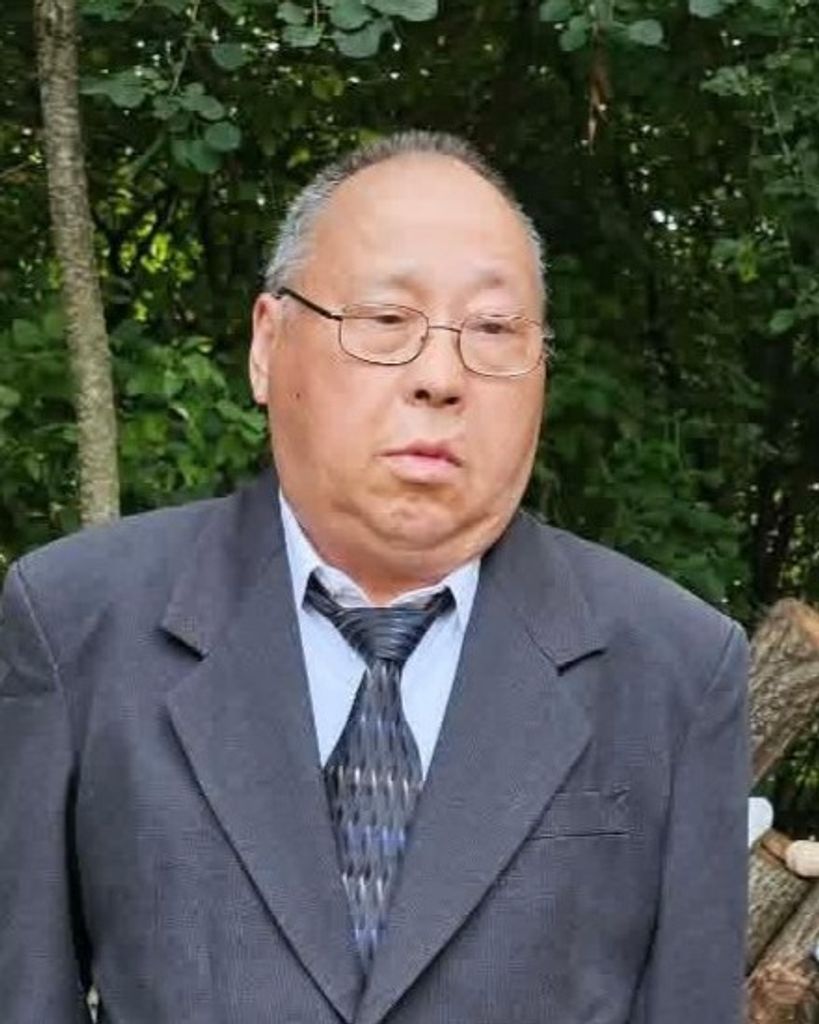 Xia Soua Thao Profile Photo