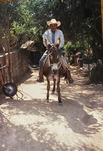 Alejo Izaguirre Saavedra photo gallery thumbnail 100 of 148