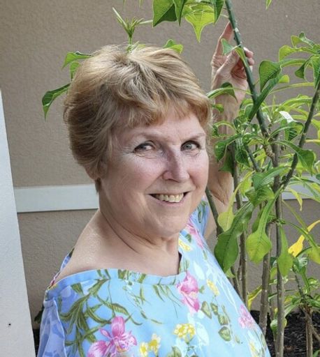 Ruth Elaine McCarley Profile Photo