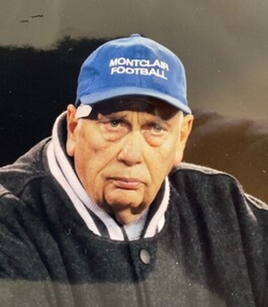 Robert Amadeo Profile Photo