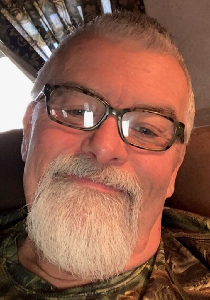 Eddie Saunders Martin Profile Photo
