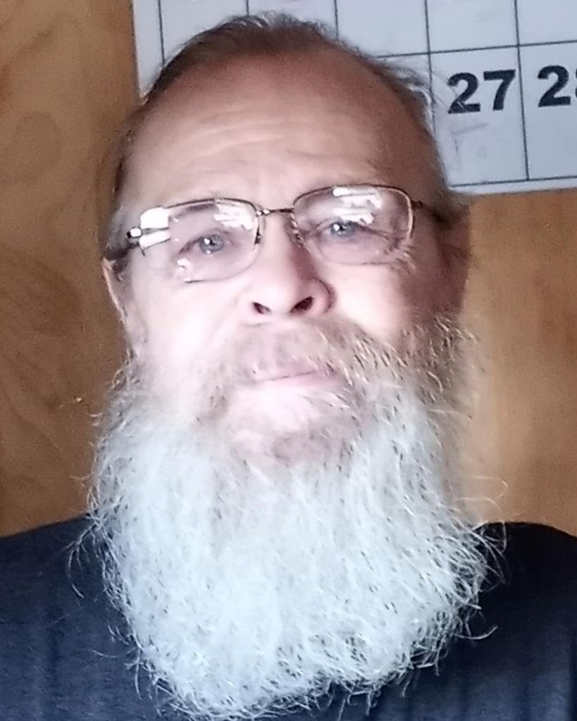Robert E Vicars Profile Photo