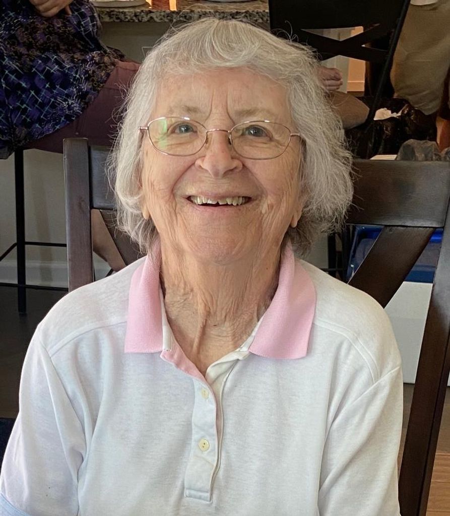 Julia Hunt Profile Photo