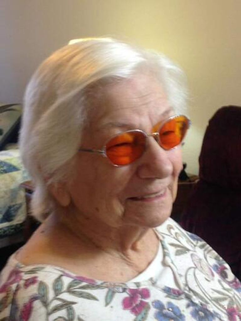 Daisy Violet Glover Profile Photo